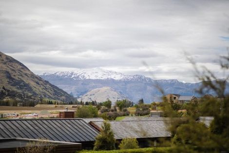 Photo of property in 2/27 Rannoch Drive, Jacks Point, Queenstown, 9371