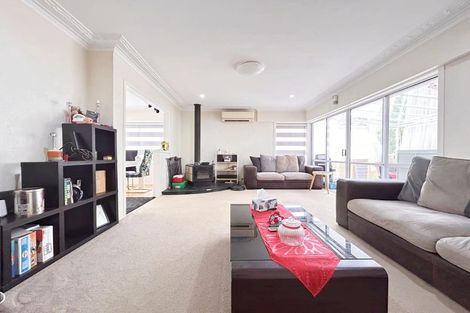Photo of property in 15 Sorrel Crescent, Bucklands Beach, Auckland, 2012