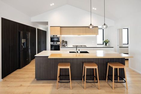 Photo of property in 13 Mike Smith Drive, Cambridge, 3434