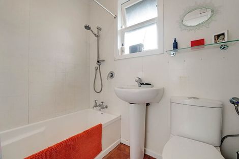 Photo of property in 1a Glenford Lane, Te Atatu Peninsula, Auckland, 0610