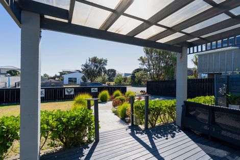 Photo of property in 26 Rua Avenue, Waitarere Beach, Levin, 5510
