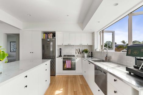 Photo of property in 19 Paterson Street, Mount Maunganui, 3116