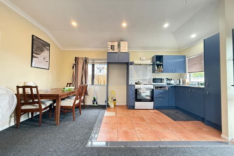 Photo of property in 13 Hindmarsh Street, Henderson, Auckland, 0612