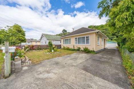 Photo of property in 25 Owen Street, Belmont, Lower Hutt, 5010