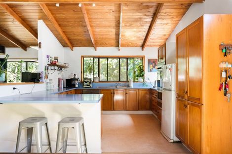 Photo of property in 48 Lysnar Street, Okitu, Gisborne, 4010