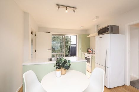 Photo of property in 82 Pacific Road, North New Brighton, Christchurch, 8083