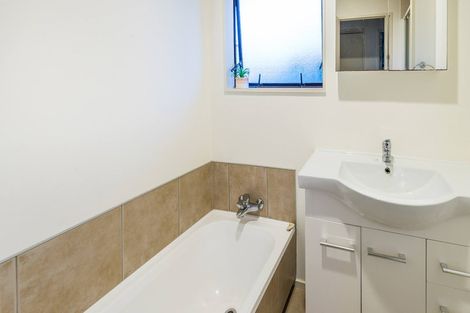 Photo of property in 2/13 Crail Court, Totara Heights, Auckland, 2105