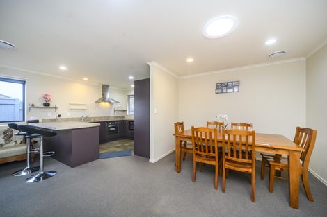 Photo of property in 53 Geneva Terrace, Kelvin Grove, Palmerston North, 4414