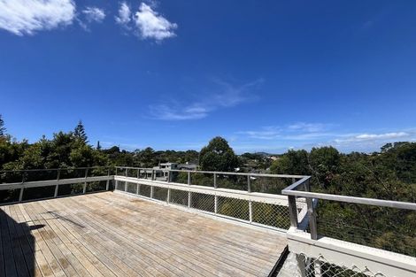 Photo of property in 10 Peter Terrace, Castor Bay, Auckland, 0620