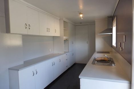 Photo of property in 59 Captain Scott Road, Glen Eden, Auckland, 0602