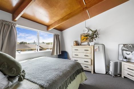 Photo of property in 49 Bay Street, Red Beach, 0932