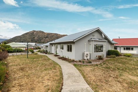 Photo of property in Frankton Court, 32 Mcbride Street, Frankton, Queenstown, 9300