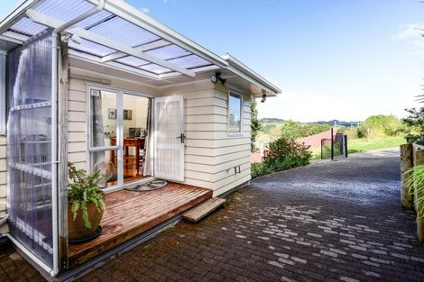 Photo of property in 2 Point Street, Raglan, 3225