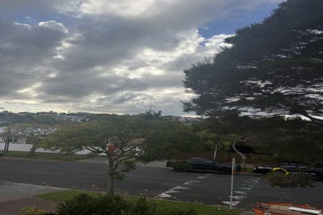 Photo of property in 30 Dryden Street, Grey Lynn, Auckland, 1021
