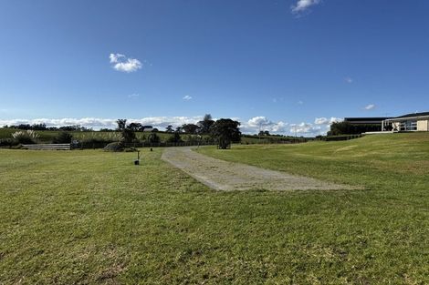 Photo of property in 17 Goble Road, Clarks Beach, 2679