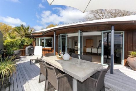 Photo of property in 48a Cameron Street, New Plymouth, 4310