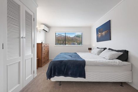 Photo of property in 2/9 Takutai Avenue, Bucklands Beach, Auckland, 2012