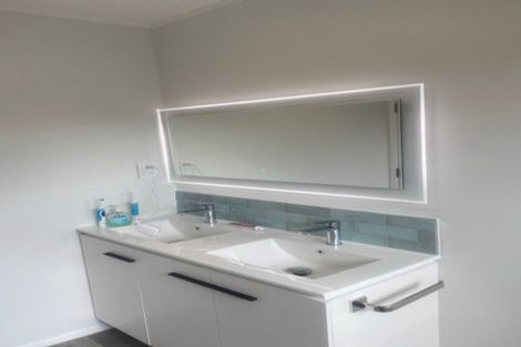 Photo of property in 1/7 Morice Place, Torbay, Auckland, 0630