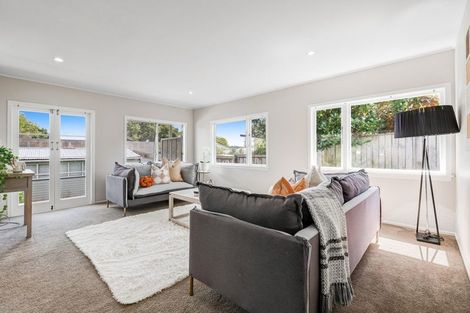 Photo of property in 133 Beach Haven Road, Beach Haven, Auckland, 0626
