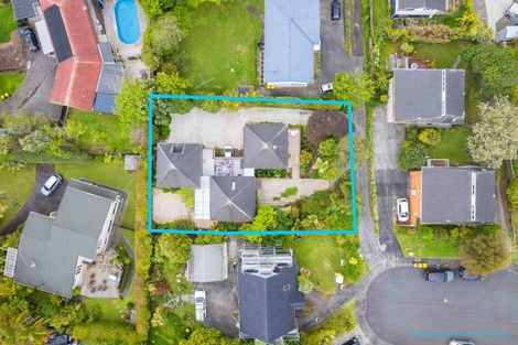 Photo of property in 48 Pokapu Street, Titirangi, Auckland, 0600