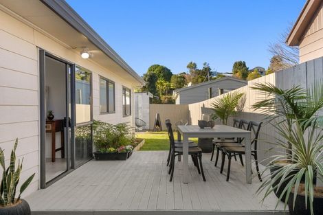 Photo of property in 5b James Cook Drive, Welcome Bay, Tauranga, 3112