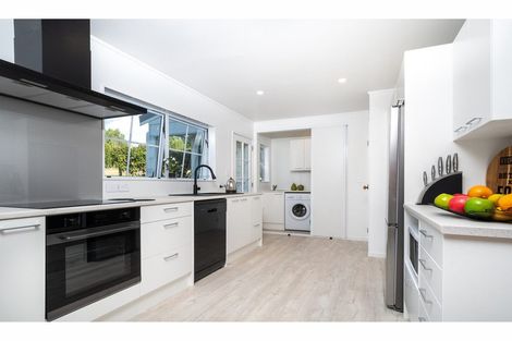 Photo of property in 147 Mangakura Road, Helensville, 0875