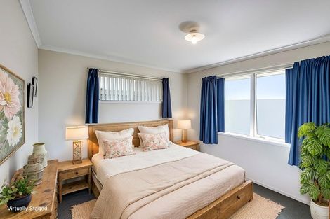 Photo of property in 17d Meeanee Road, Taradale, Napier, 4112