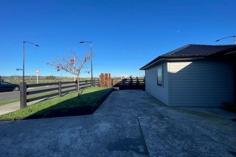 Photo of property in 2 Tuawa Lane, Clevedon, 2582