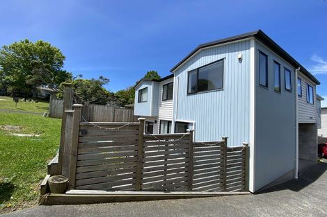 Photo of property in 7a Kerria Place, Sunnynook, Auckland, 0620