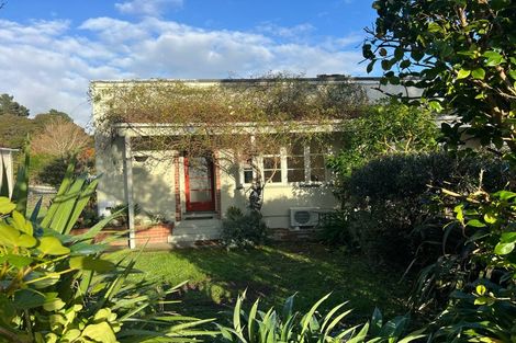 Photo of property in 4 Mawson Street, Waiwhetu, Lower Hutt, 5010