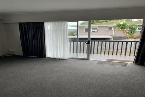 Photo of property in 3/20 Penning Road, Castor Bay, Auckland, 0620