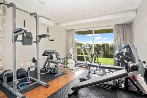 Photo of property in 81 Seacliffe Avenue, Narrow Neck, Auckland, 0622