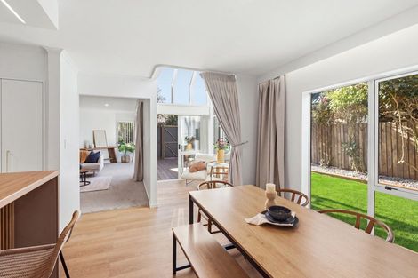 Photo of property in 139 Memorial Avenue, Burnside, Christchurch, 8053
