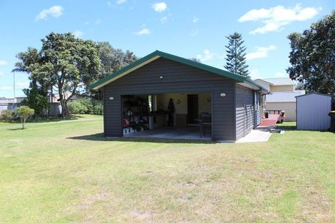 Photo of property in 106 Rimu Place, Matarangi, Whitianga, 3592