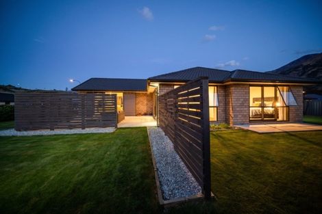 Photo of property in 4 Banbury Terrace, Lower Shotover, Queenstown, 9304