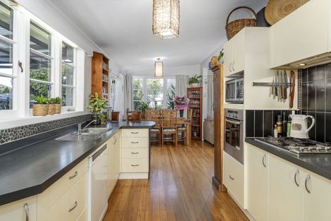 Photo of property in 11 Dundas Street, Whitianga, 3510