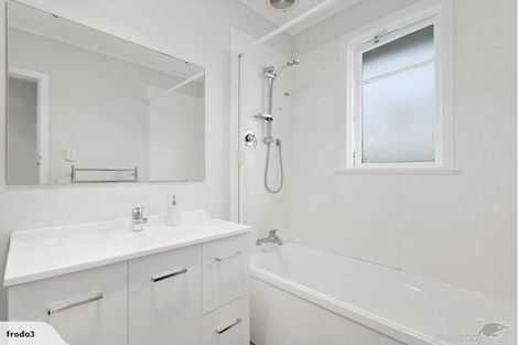 Photo of property in 7 Beazley Avenue, Paparangi, Wellington, 6037