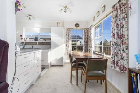 Photo of property in 80 Tuhikaramea Road, Dinsdale, Hamilton, 3204