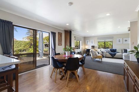 Photo of property in 20 Churchill Terrace, Waiuku, 2123