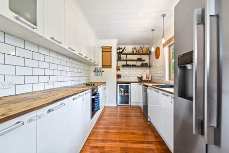 Photo of property in 15 Matthews Crescent, Melville, Hamilton, 3206