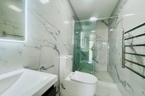 Photo of property in 8a Neems Place, Manurewa, Auckland, 2102