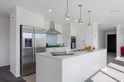 Photo of property in 3 Les Wakefield Road, Mapua, 7005