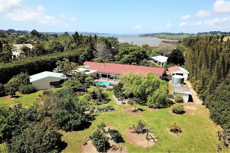 Photo of property in 39 Riverview Road, Kerikeri, 0230
