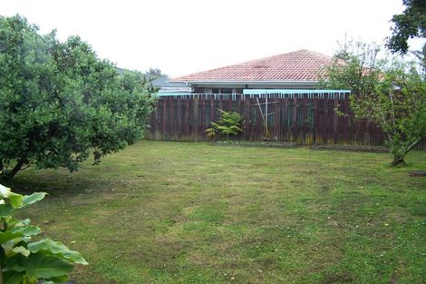 Photo of property in 4 Cromdale Avenue, Highland Park, Auckland, 2010