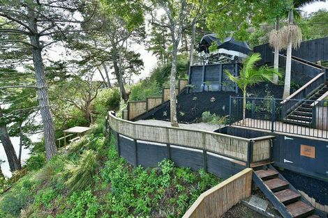 Photo of property in 254 Wade River Road, Wade Heads, Whangaparaoa, 0932