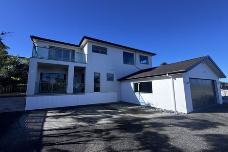 Photo of property in 28 Ballymore Drive, Pinehill, Auckland, 0632