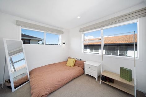 Photo of property in 26b Waller Avenue, Bucklands Beach, Auckland, 2012