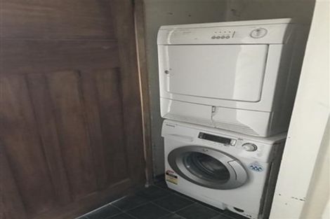 Photo of property in 18 Lachlan Avenue, North Dunedin, Dunedin, 9016