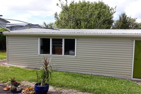 Photo of property in 39 Titoki Street, Te Atatu Peninsula, Auckland, 0610