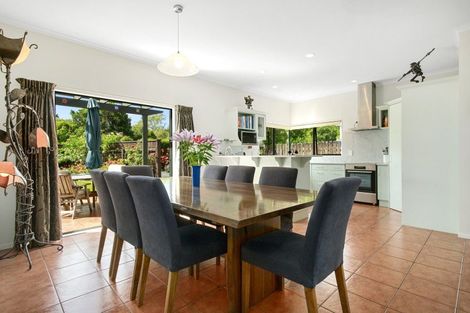 Photo of property in 11 Pokaka Street, Birchville, Upper Hutt, 5018